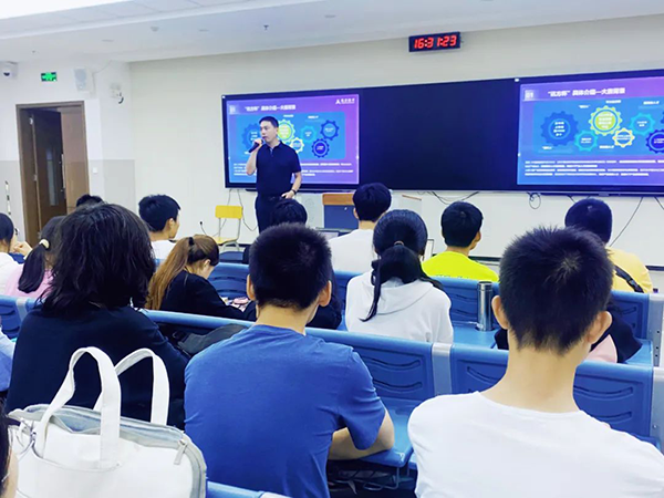 GGPOKER - 全球当先的在线扑克平台 | 安全平正的扑克游戏履历